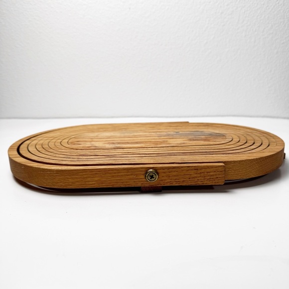Collapsible Wood Fruit Basket Trivet - Picture 2 of 12